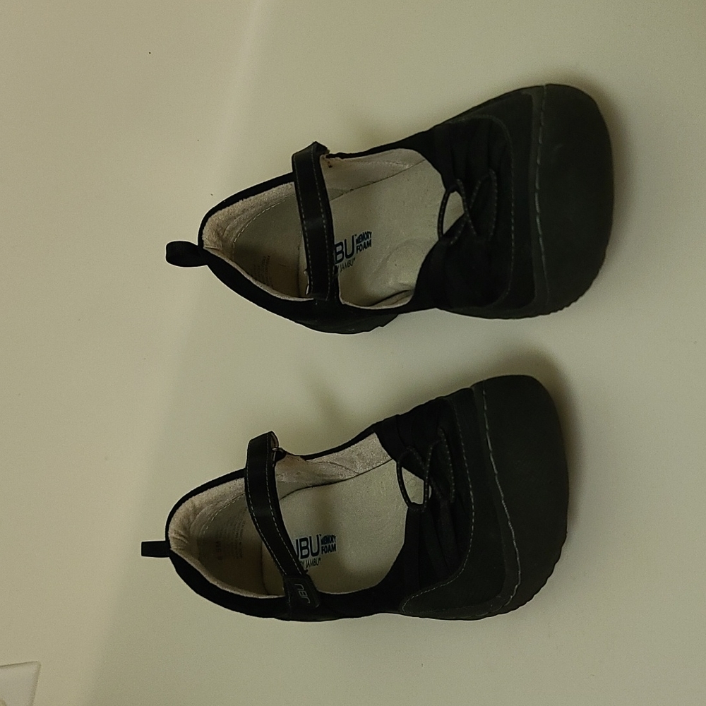 JBU by James with memory foam.  Black suede leather. Velcro closure. Size 8.5 M